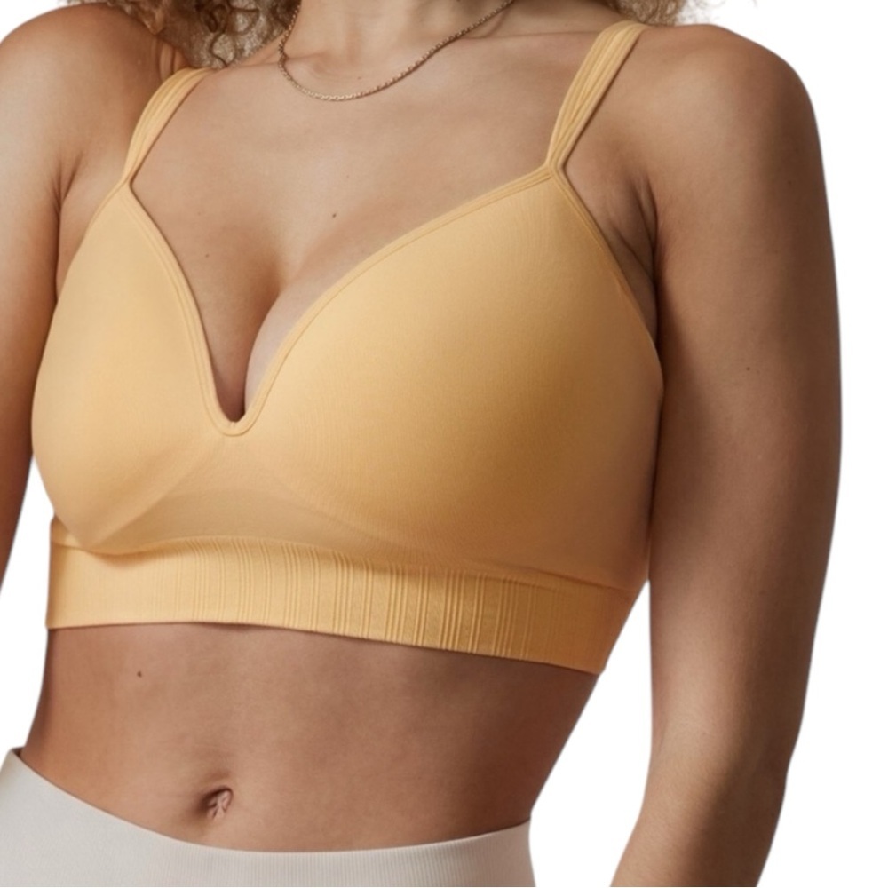 ATHLETA Bra in Tangerine Size Medium NWT — GORGEOUS COLOR!!! - Picture 2 of 11